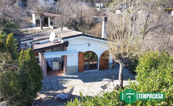 casa indipendente in vendita a Ponzone