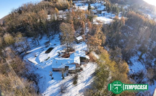 casa indipendente in vendita a Ponzone