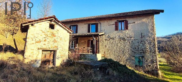 casa indipendente in vendita a Ponzone