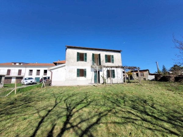 casa indipendente in vendita a Ponzone