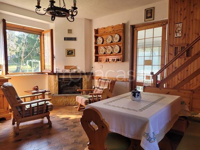 casa indipendente in vendita a Ponzone