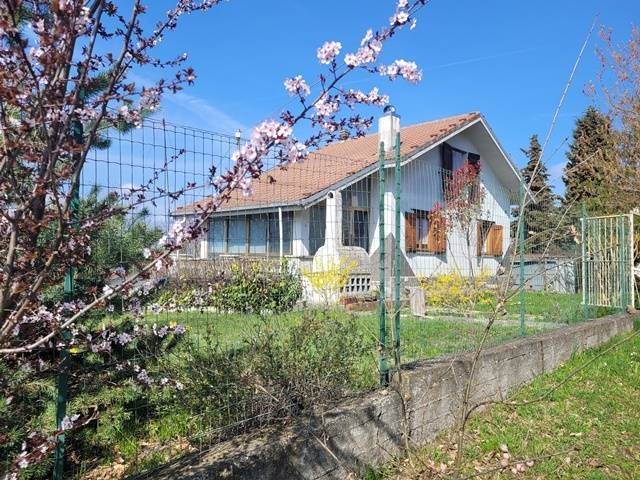 casa indipendente in vendita a Ponzone