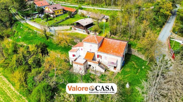 casa indipendente in vendita a Ponzone