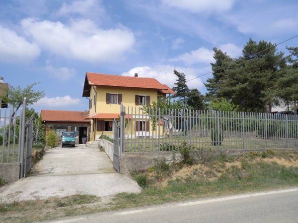 casa indipendente in vendita a Ponzone in zona Cimaferle
