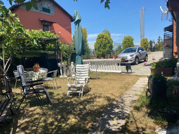 casa indipendente in vendita a Ponzone in zona Moretti