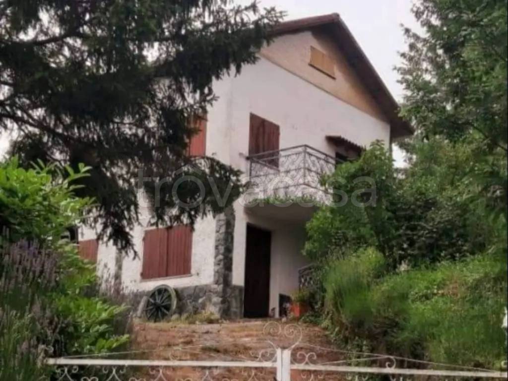 casa indipendente in vendita a Ponzone
