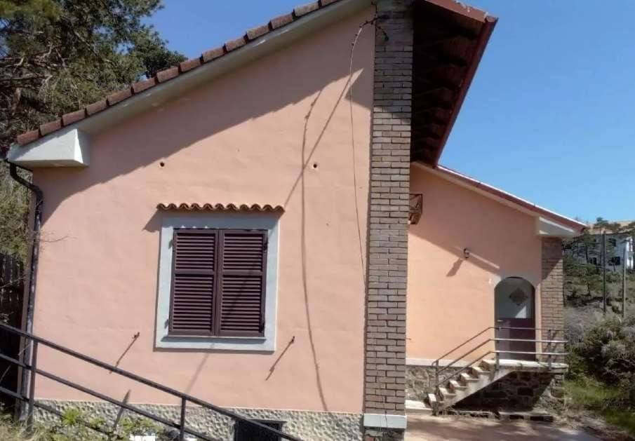 casa indipendente in vendita a Ponzone
