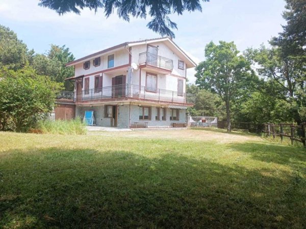 casa indipendente in vendita a Ponzone