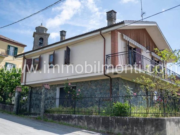casa indipendente in vendita a Ponzone in zona Ciglione