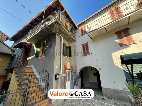 casa indipendente in vendita a Ponzone