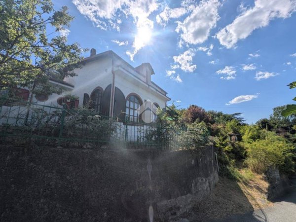 casa indipendente in vendita a Ponzone