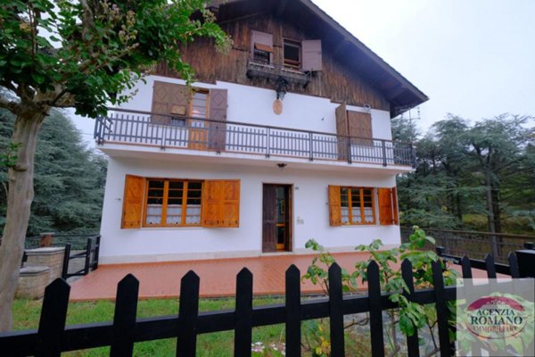 casa indipendente in vendita a Ponzone