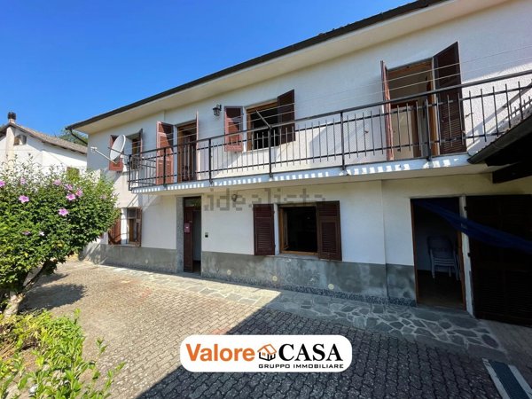 casa indipendente in vendita a Ponzone