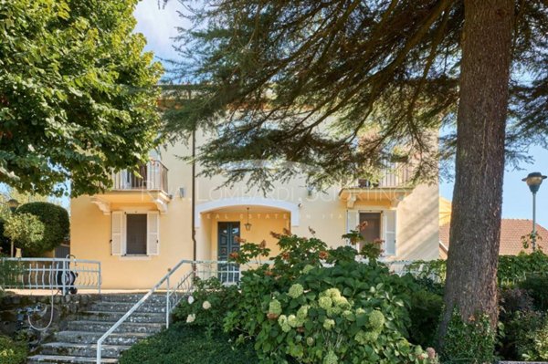 casa indipendente in vendita a Ponzone in zona Cimaferle