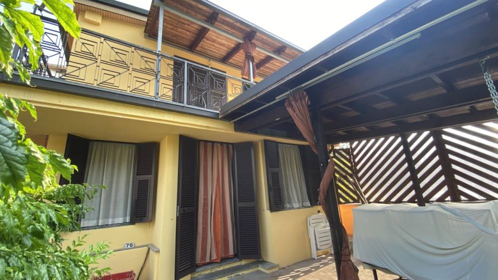 casa indipendente in vendita a Ponzone