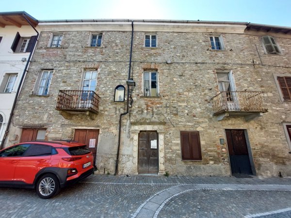 casa indipendente in vendita a Ponzone