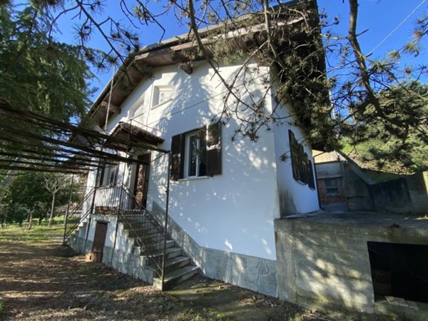 casa indipendente in vendita a Ponzone