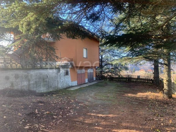 casa indipendente in vendita a Ponzone in zona Cimaferle