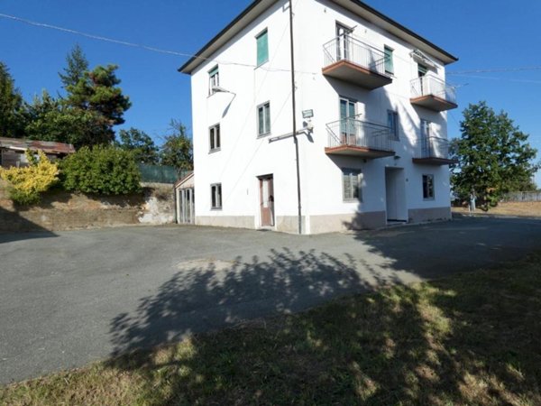 casa indipendente in vendita a Ponzone in zona Moretti