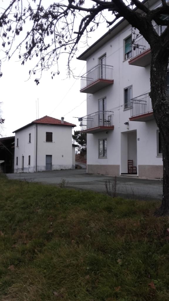 casa indipendente in vendita a Ponzone in zona Moretti