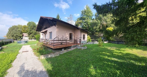 casa indipendente in vendita a Ponzone