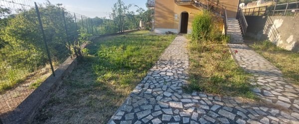 casa indipendente in vendita a Ponzone