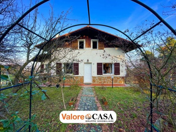 casa indipendente in vendita a Ponzone