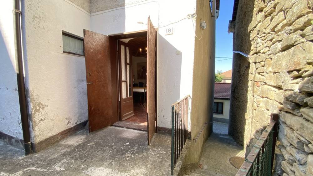 appartamento in vendita a Ponzone