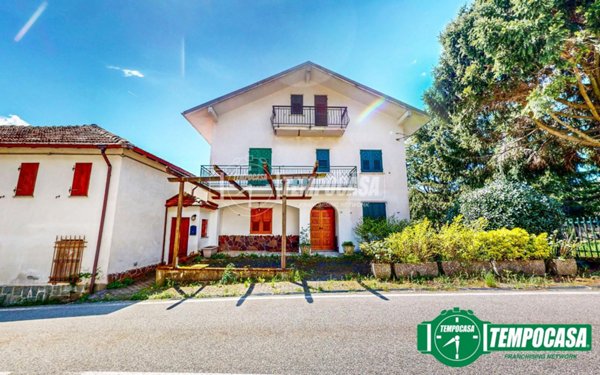 casa indipendente in vendita a Ponzone