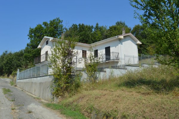 casa indipendente in vendita a Ponzone