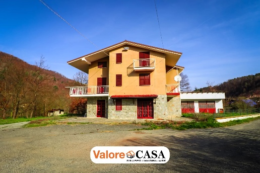 casa indipendente in vendita a Ponzone