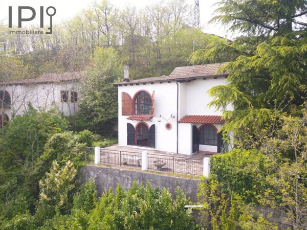 casa indipendente in vendita a Ponzone