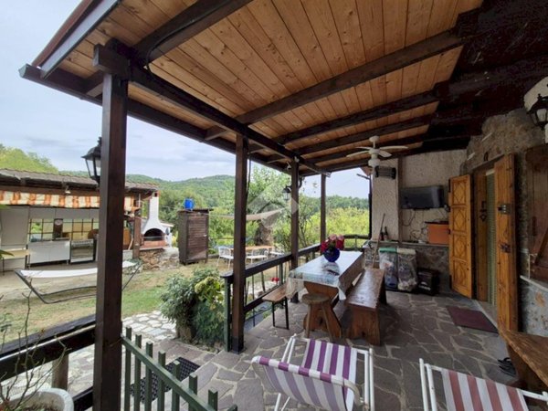casa indipendente in vendita a Ponzone