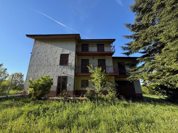 casa indipendente in vendita a Ponzone
