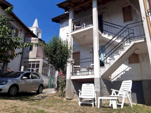 casa indipendente in vendita a Ponzone in zona Piancastagna