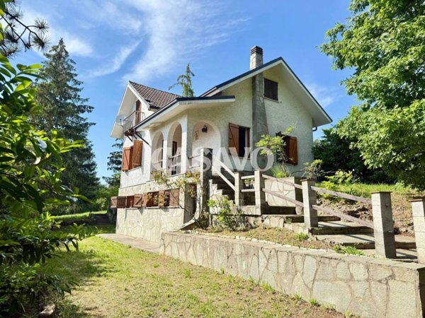casa indipendente in vendita a Ponzone in zona Cimaferle