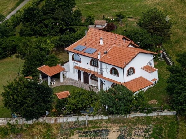 casa indipendente in vendita a Ponzone in zona Abasse