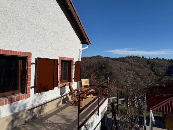 casa indipendente in vendita a Ponzone