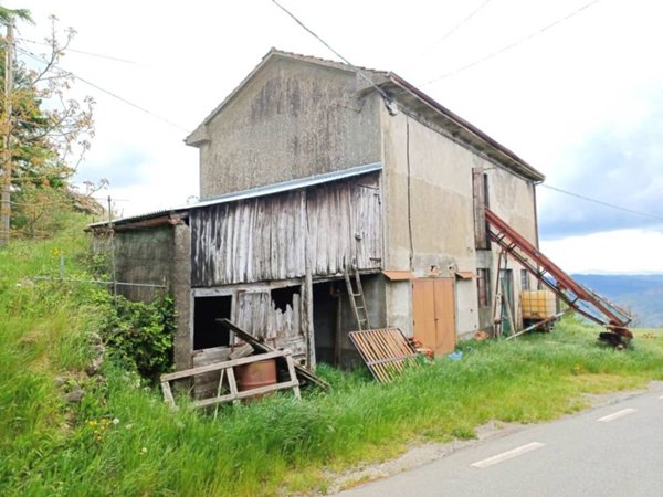 casa indipendente in vendita a Ponzone in zona Cimaferle