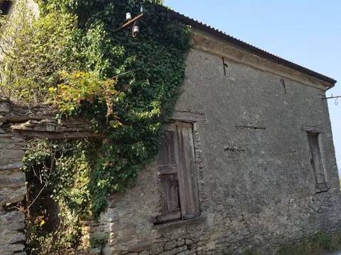 casa indipendente in vendita a Ponzone in zona Chiappino