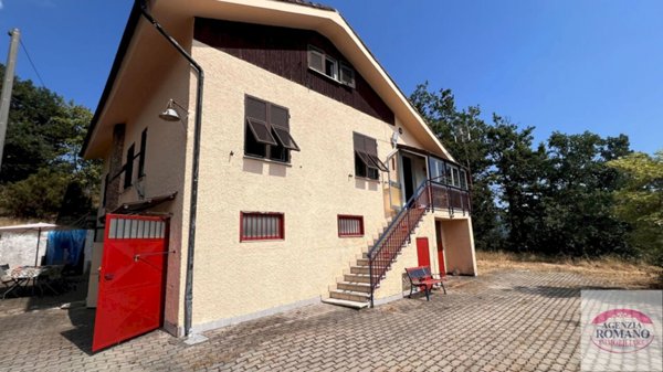 casa indipendente in vendita a Ponzone