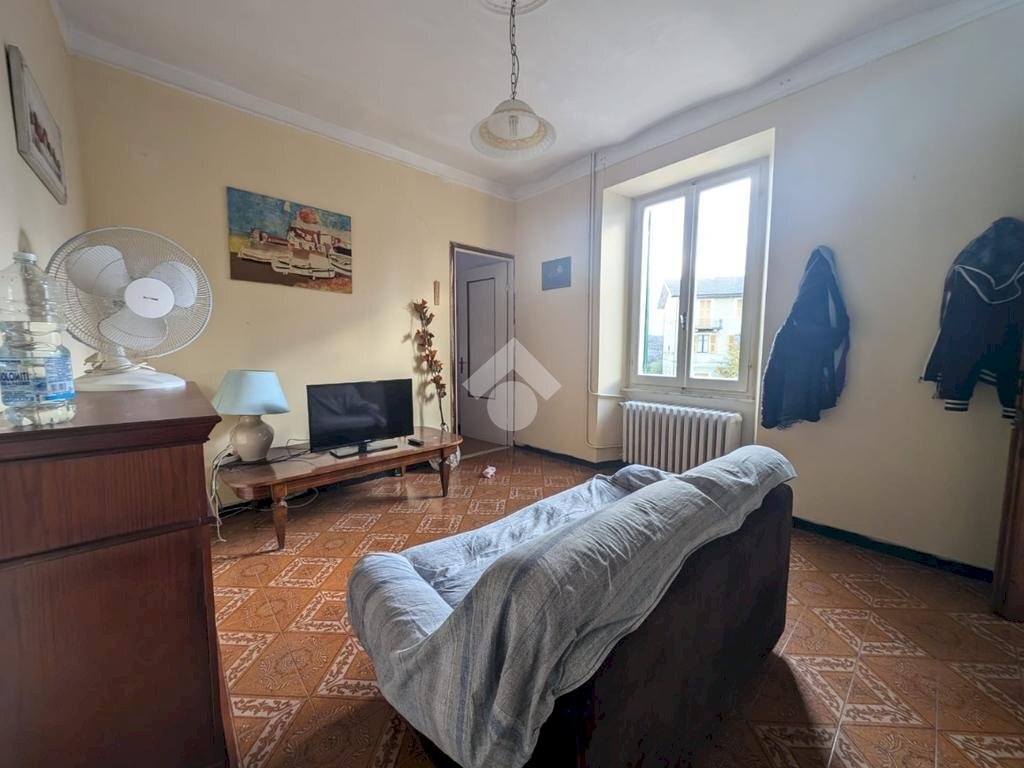 casa indipendente in vendita a Ponzone in zona Piancastagna