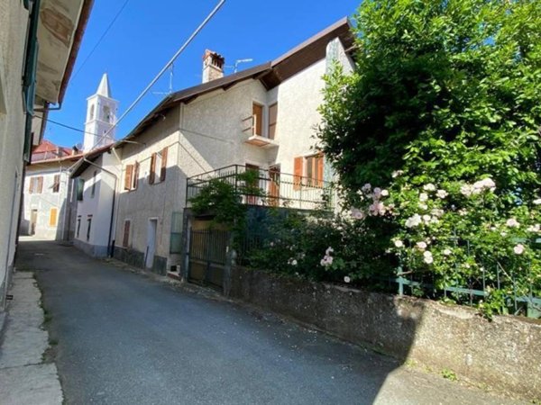 casa indipendente in vendita a Ponzone in zona Piancastagna