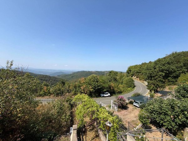 casa indipendente in vendita a Ponzone