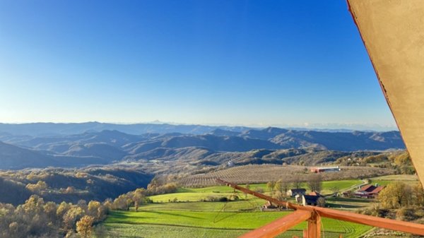 intera palazzina in vendita a Ponzone in zona Cimaferle