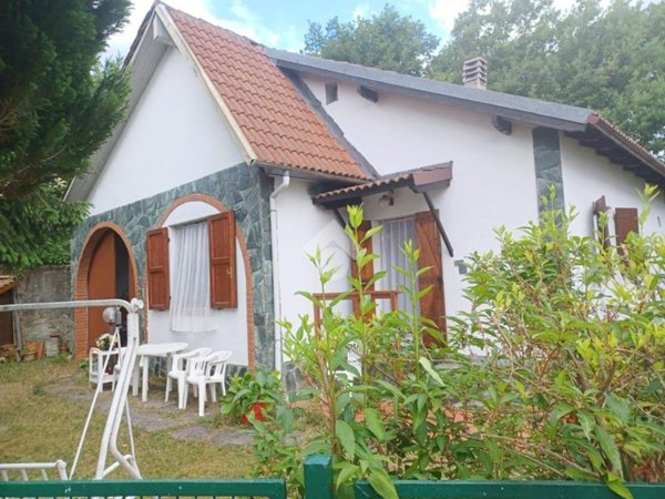 casa indipendente in vendita a Ponzone in zona Cimaferle