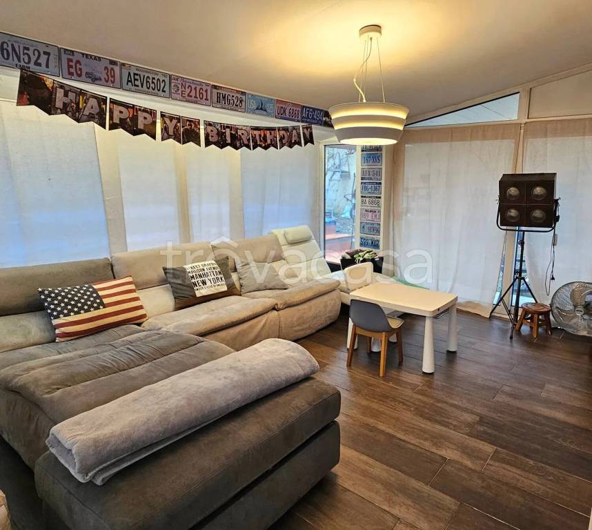 casa indipendente in vendita a Pozzol Groppo