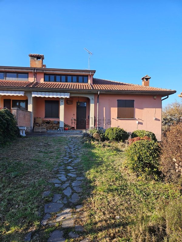 casa indipendente in vendita a Pozzol Groppo in zona Biagasco