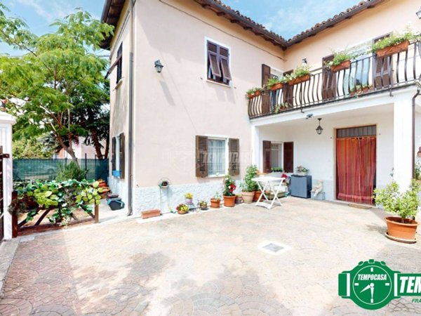 casa indipendente in vendita a Pozzolo Formigaro