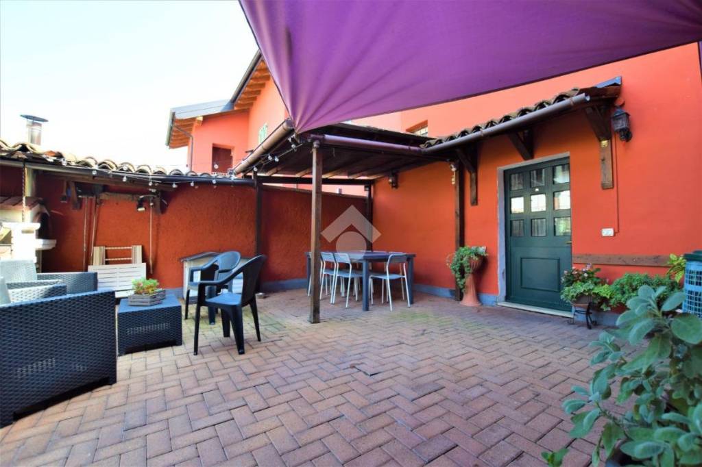 casa indipendente in vendita a Pozzolo Formigaro